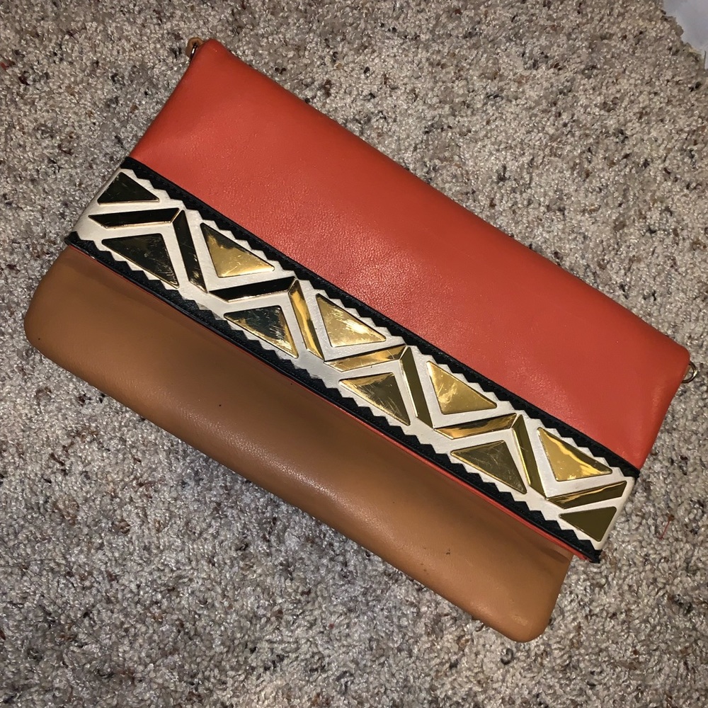 Aldo Clutch